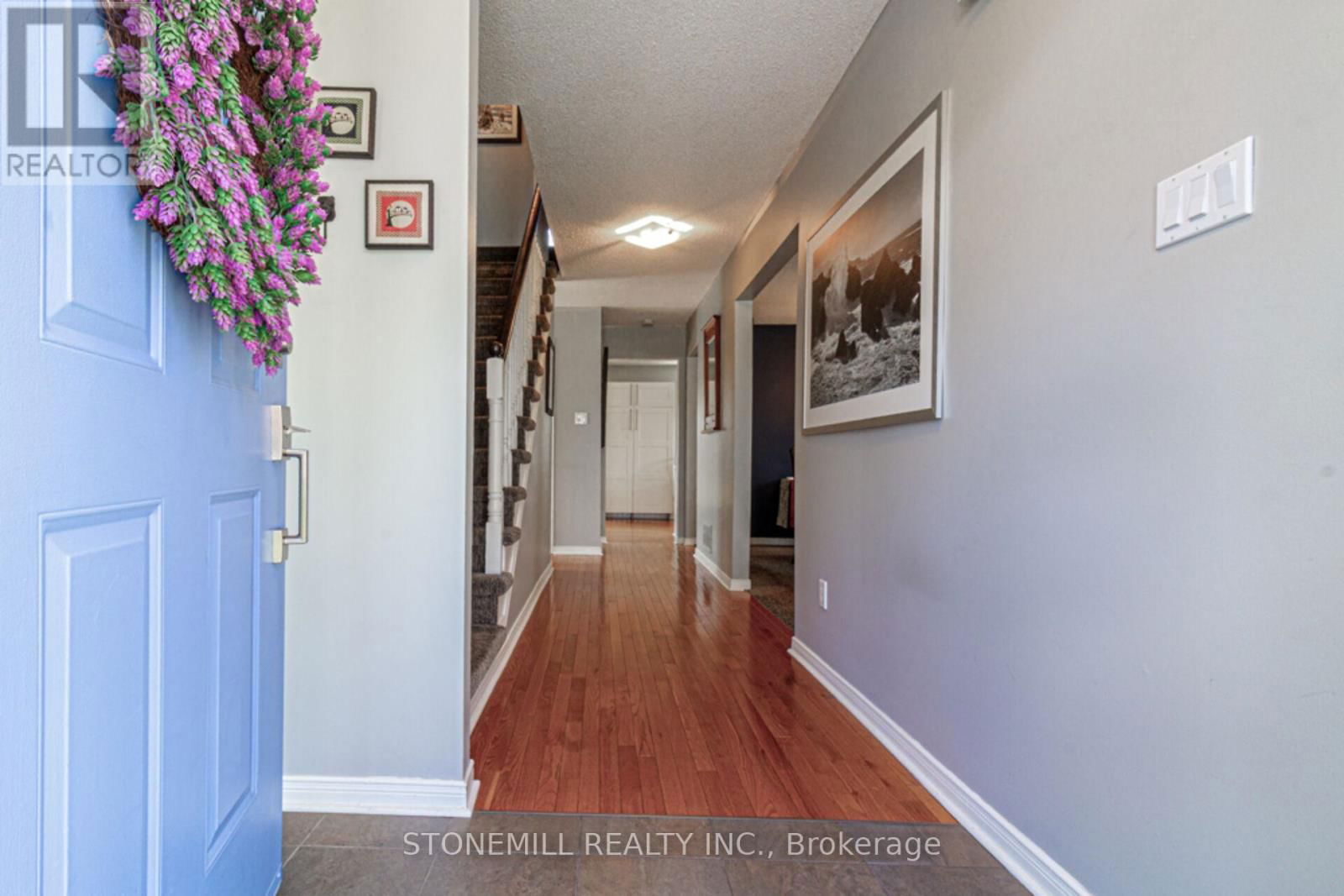 3043 SILVERTHORN DRIVE Image 2
