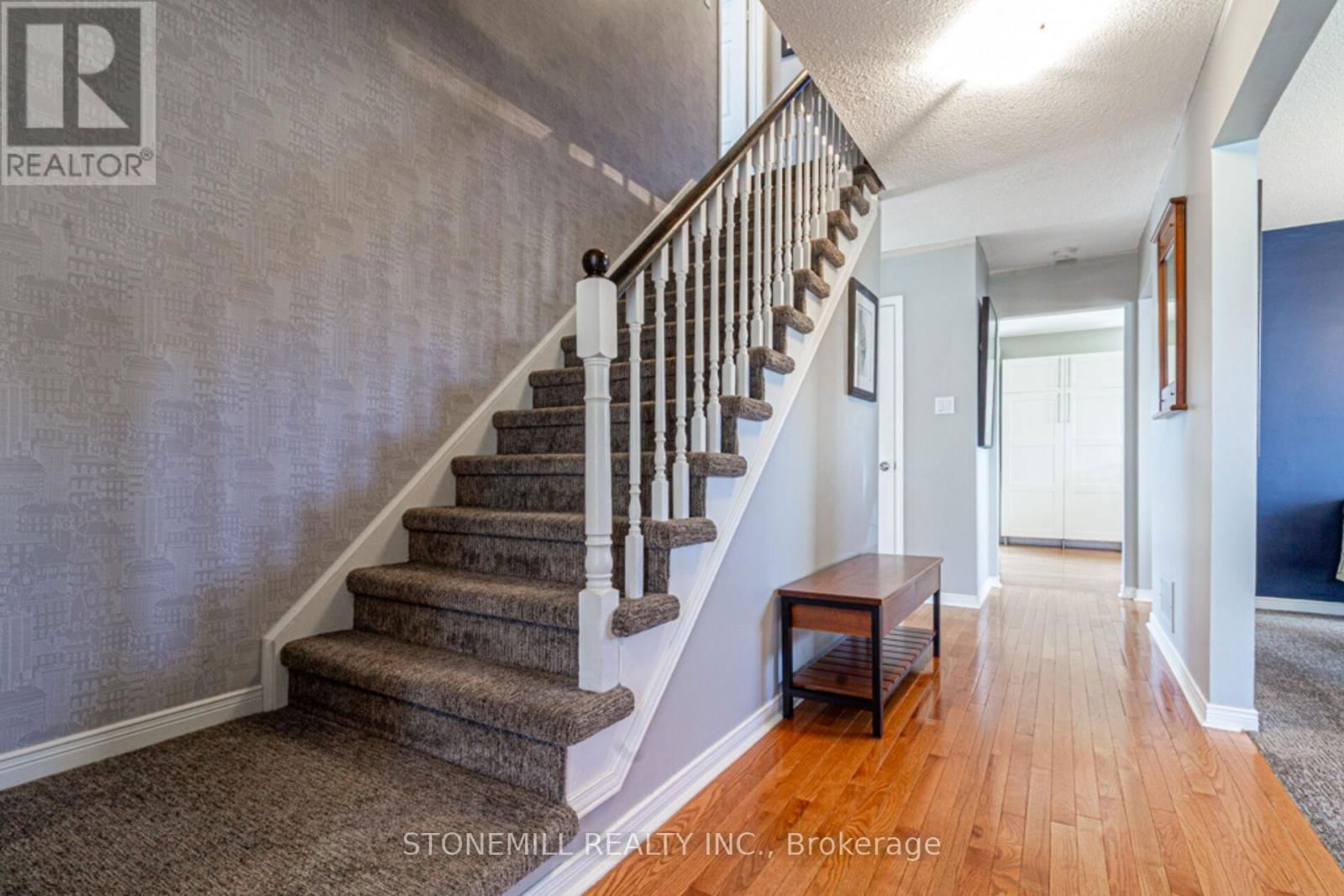 3043 SILVERTHORN DRIVE Image 4
