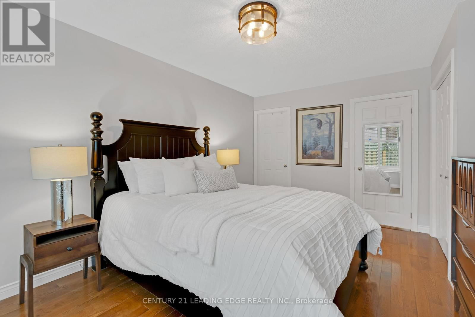 9 - 2435 WOODWARD AVENUE Image 17