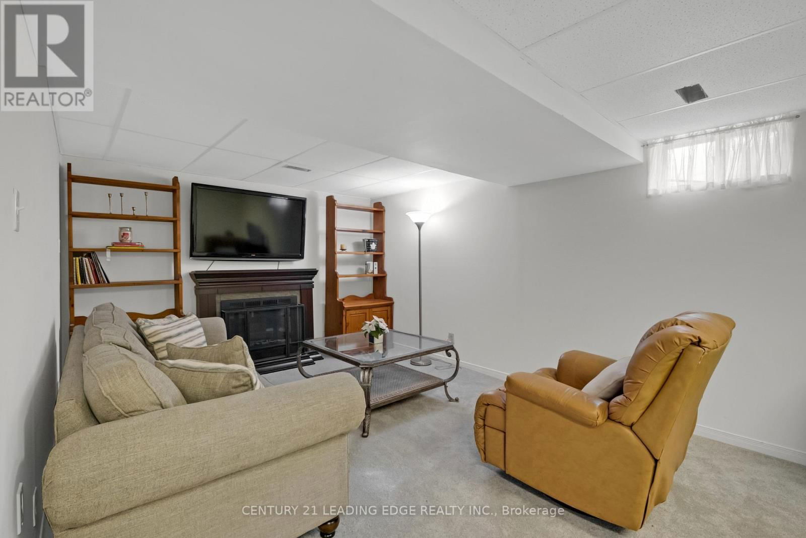 9 - 2435 WOODWARD AVENUE Image 28