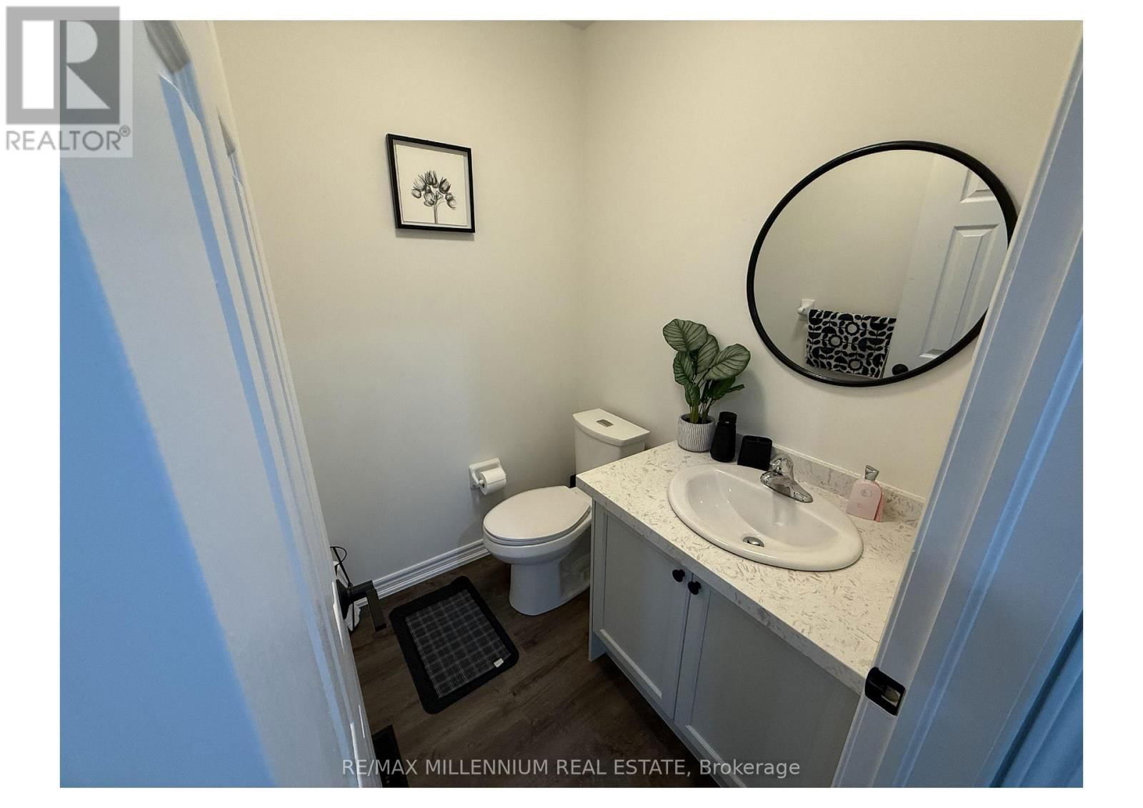 77 EMILY CARR CRESCENT Image 25