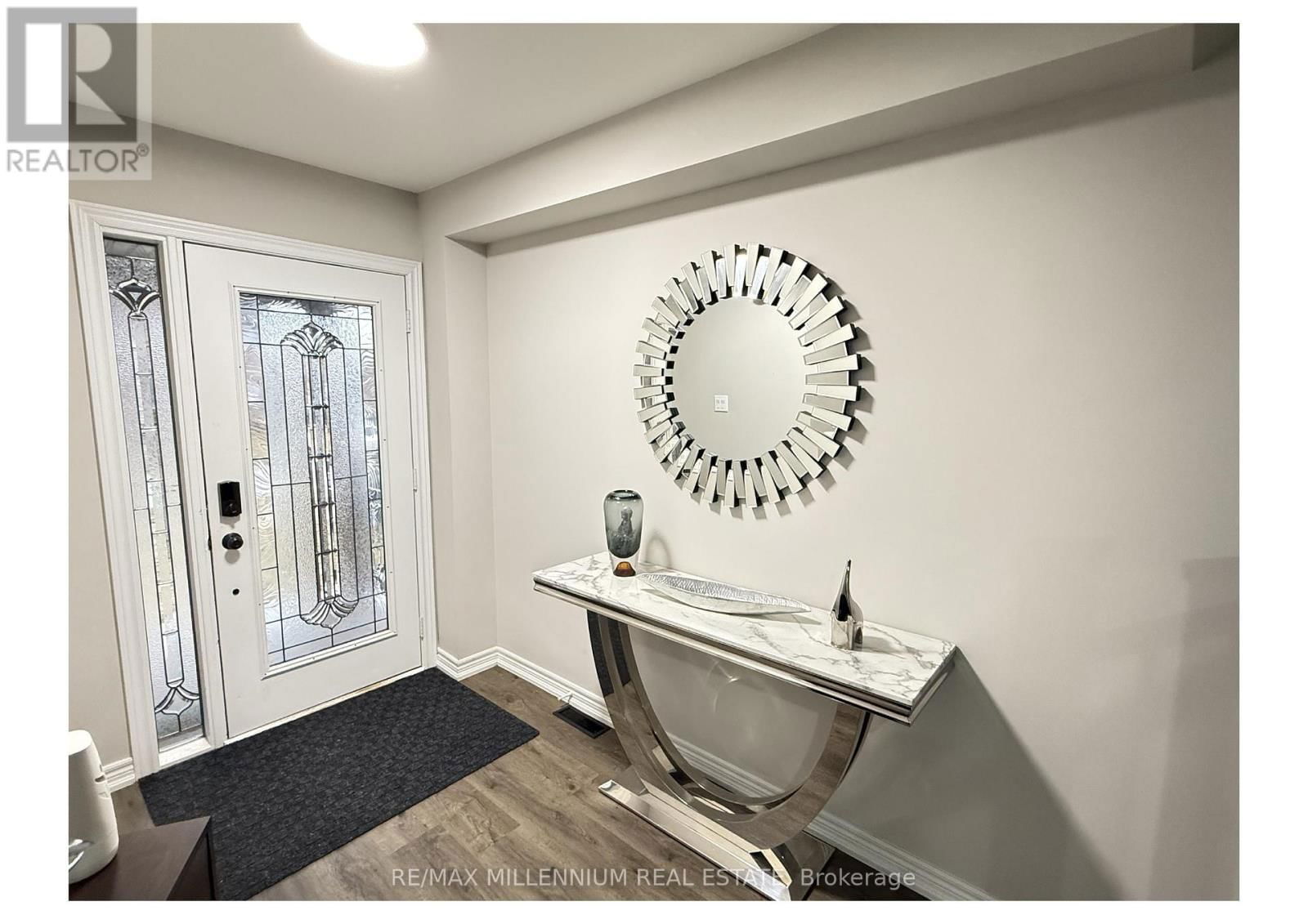77 EMILY CARR CRESCENT Image 3