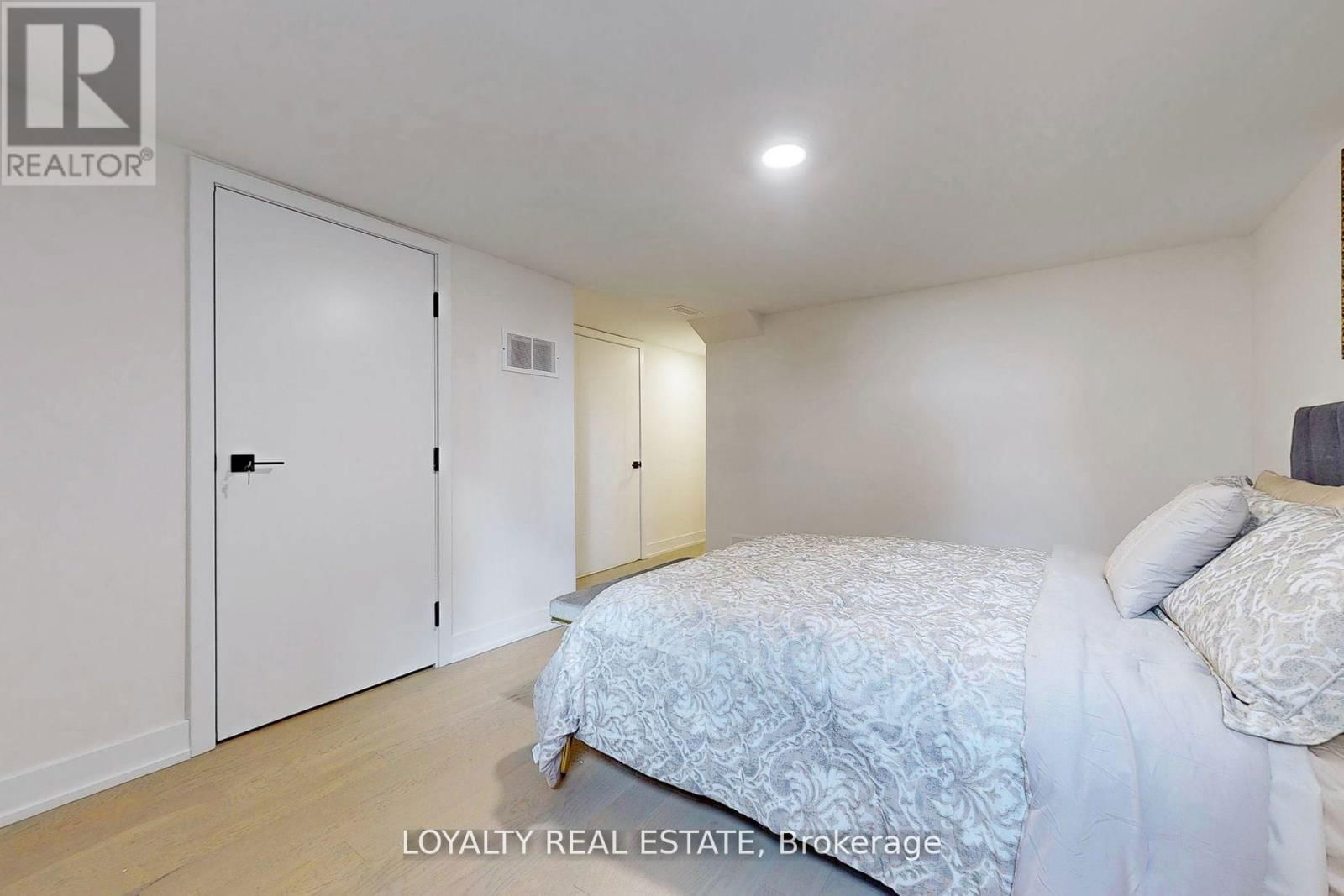 46 MONCLOVA ROAD Image 1