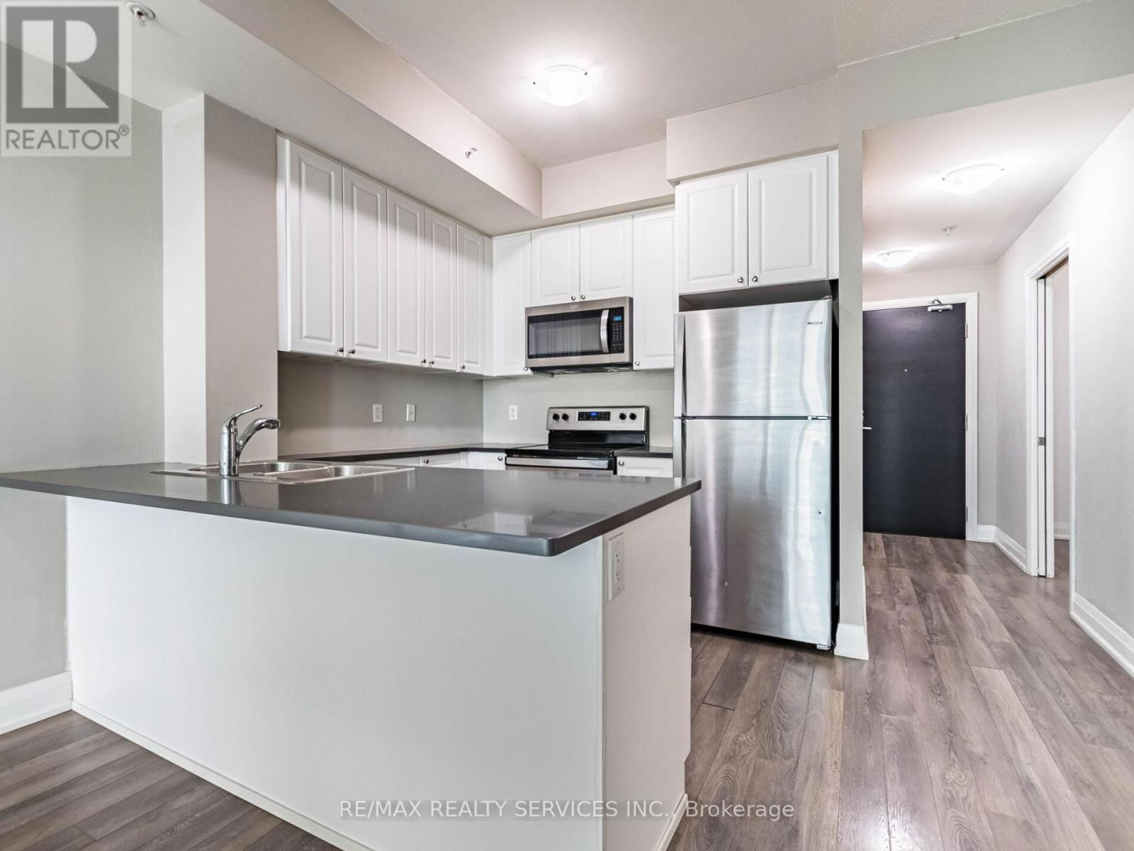 407 - 65 YORKLAND BOULEVARD Image 17