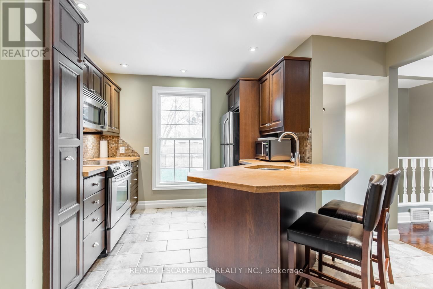 961 SHADELAND AVENUE Image 10