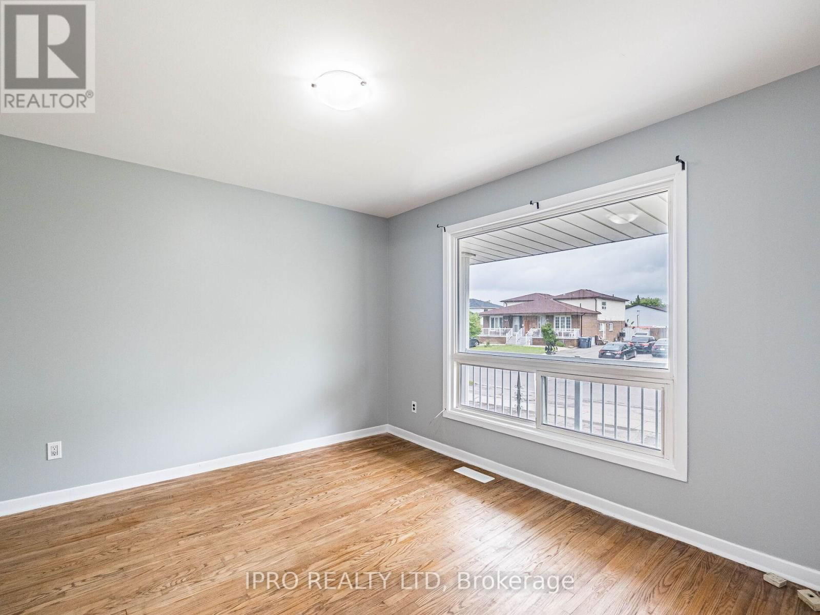 UPPER - 7458 CATALPA ROAD Image 11
