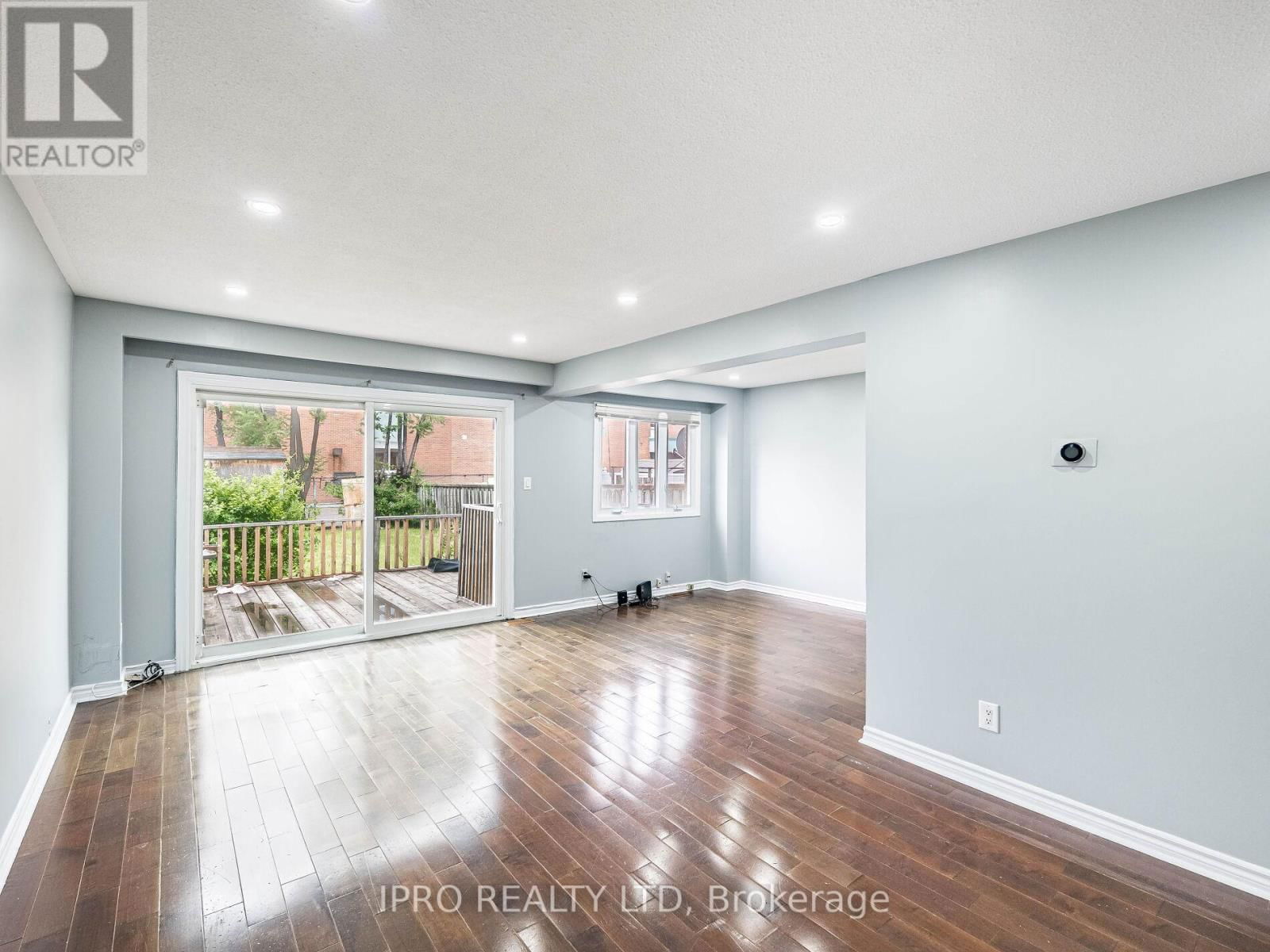 UPPER - 7458 CATALPA ROAD Image 4