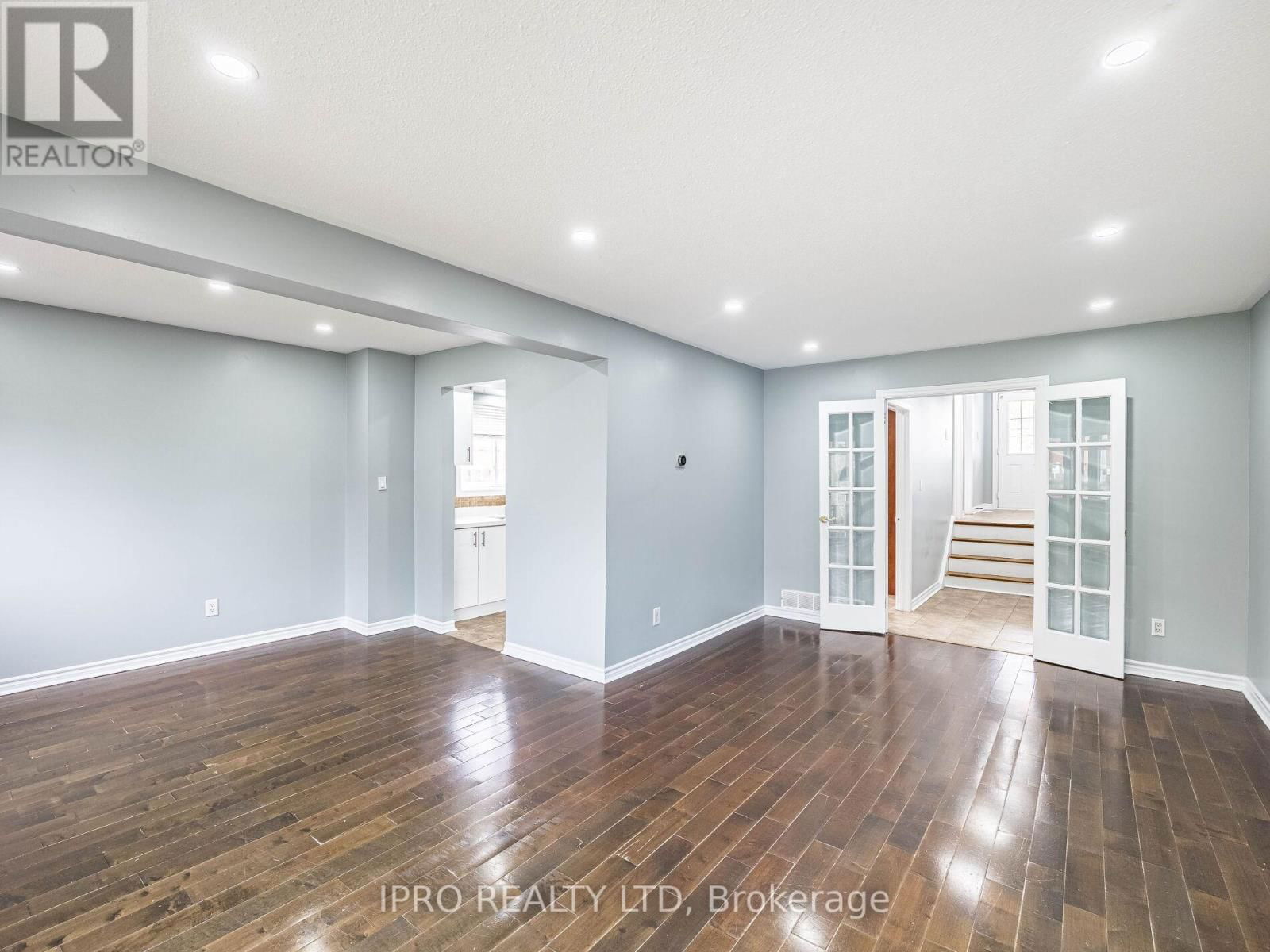 UPPER - 7458 CATALPA ROAD Image 5