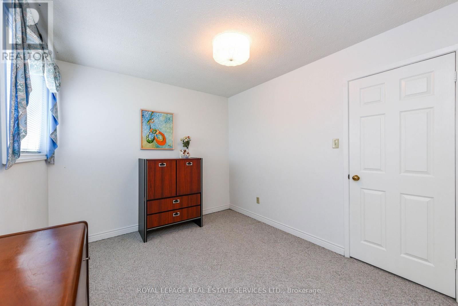 2696 CRYSTALBURN AVENUE Image 45