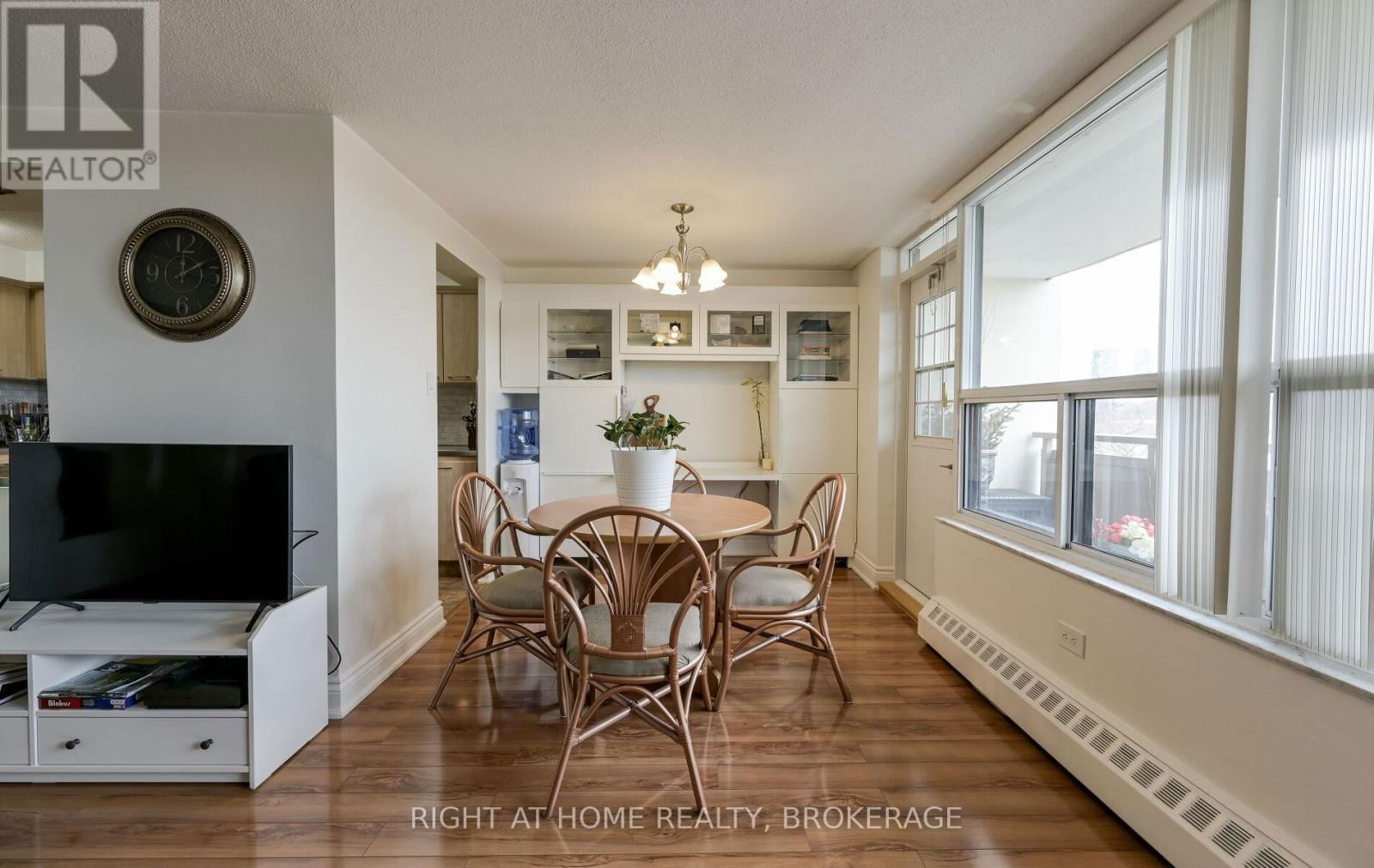 607 - 3120 KIRWIN AVENUE Image 4