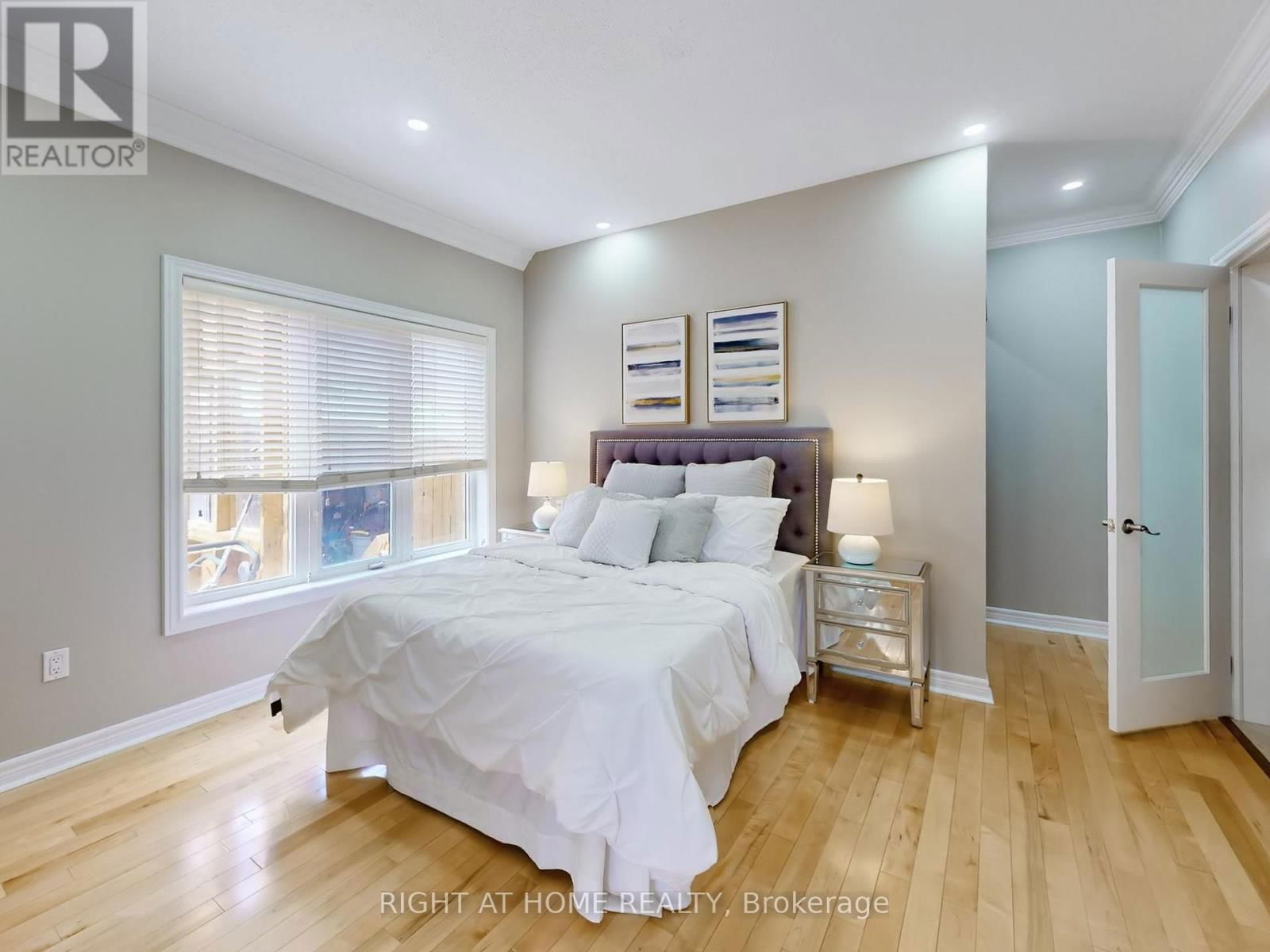 3585 STONECUTTER CRESCENT Image 15