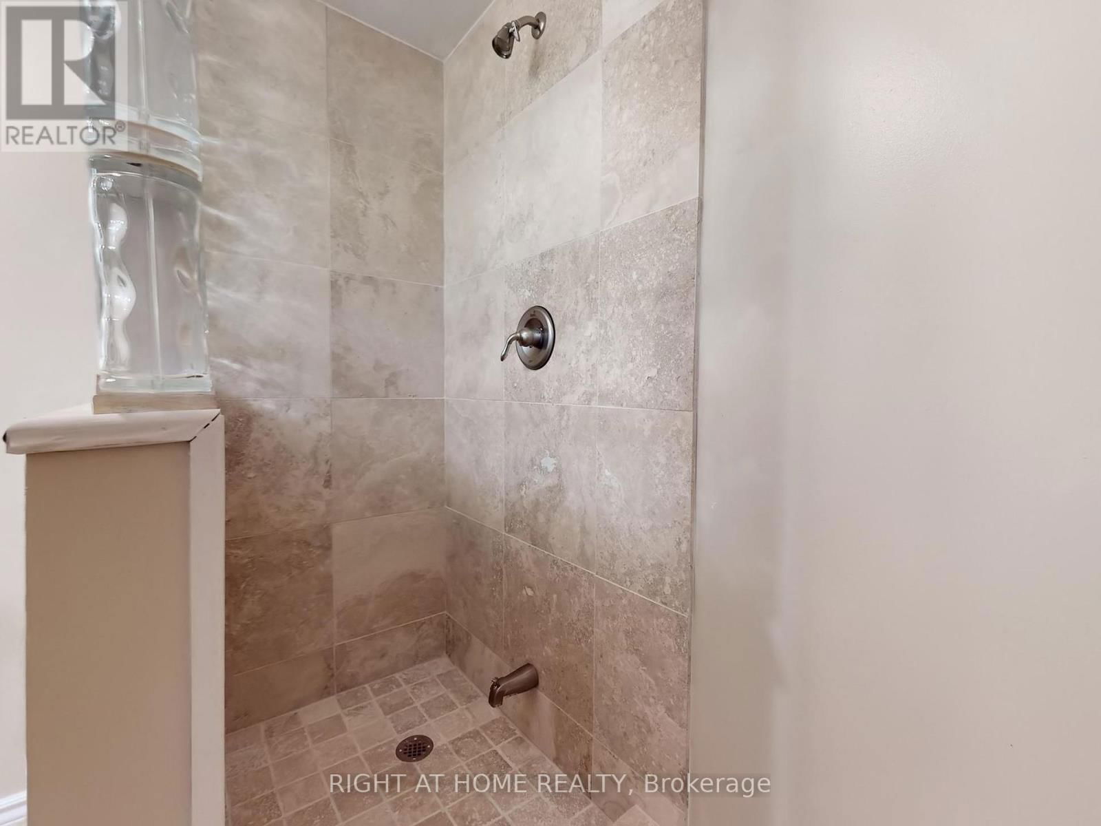 3585 STONECUTTER CRESCENT Image 45