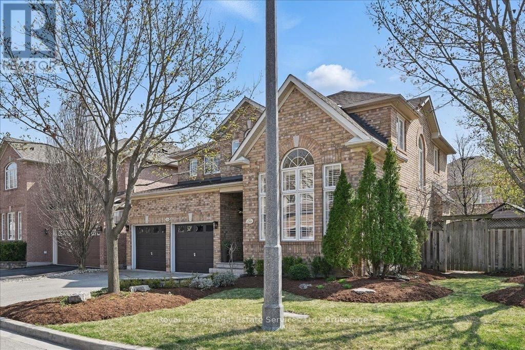 2144 BLACKFOREST CRESCENT Image 2