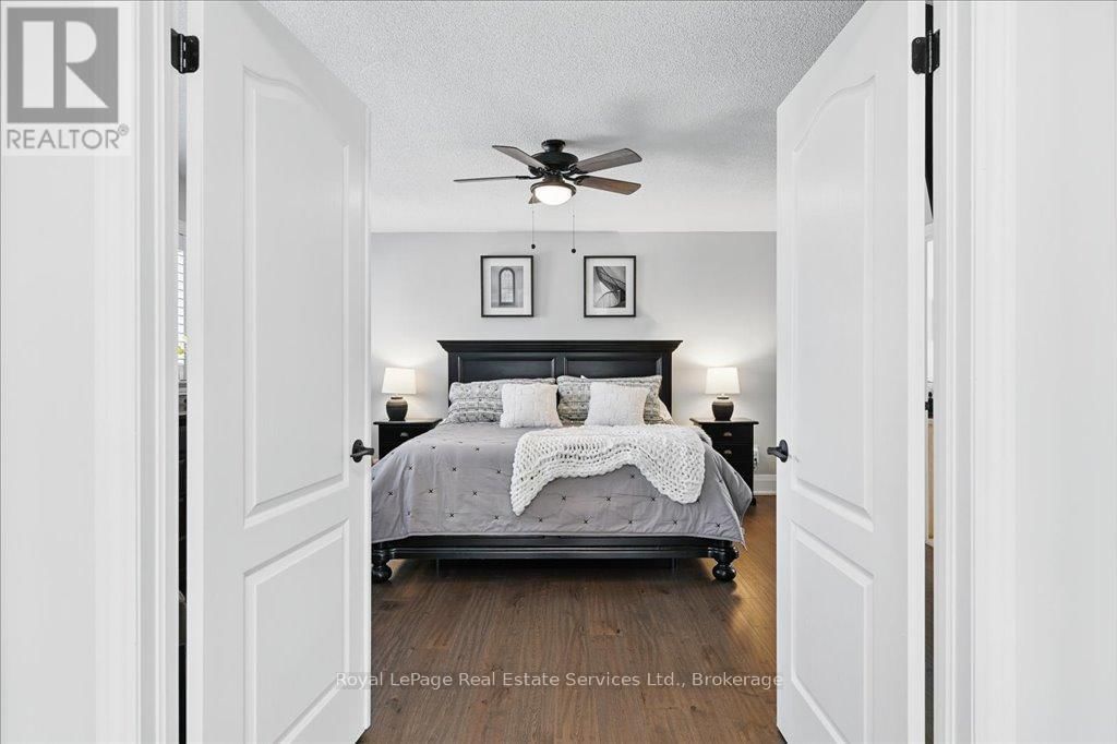 2144 BLACKFOREST CRESCENT Image 22