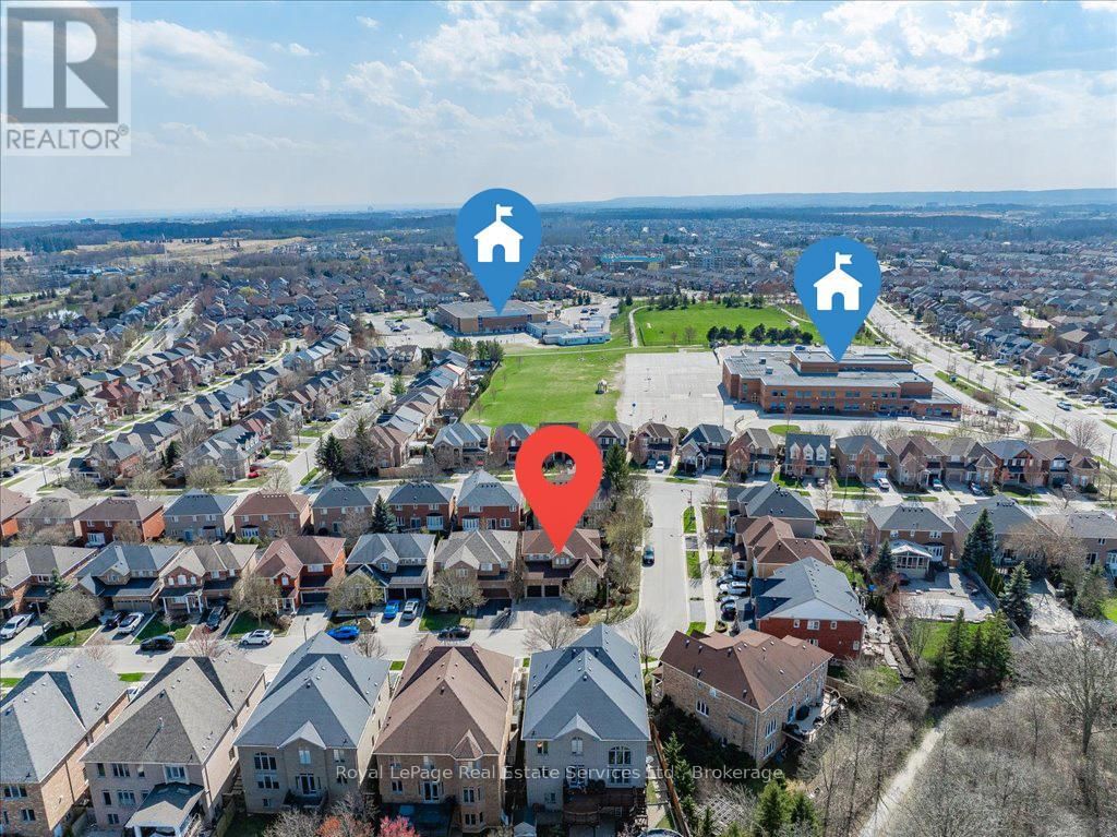 2144 BLACKFOREST CRESCENT Image 49