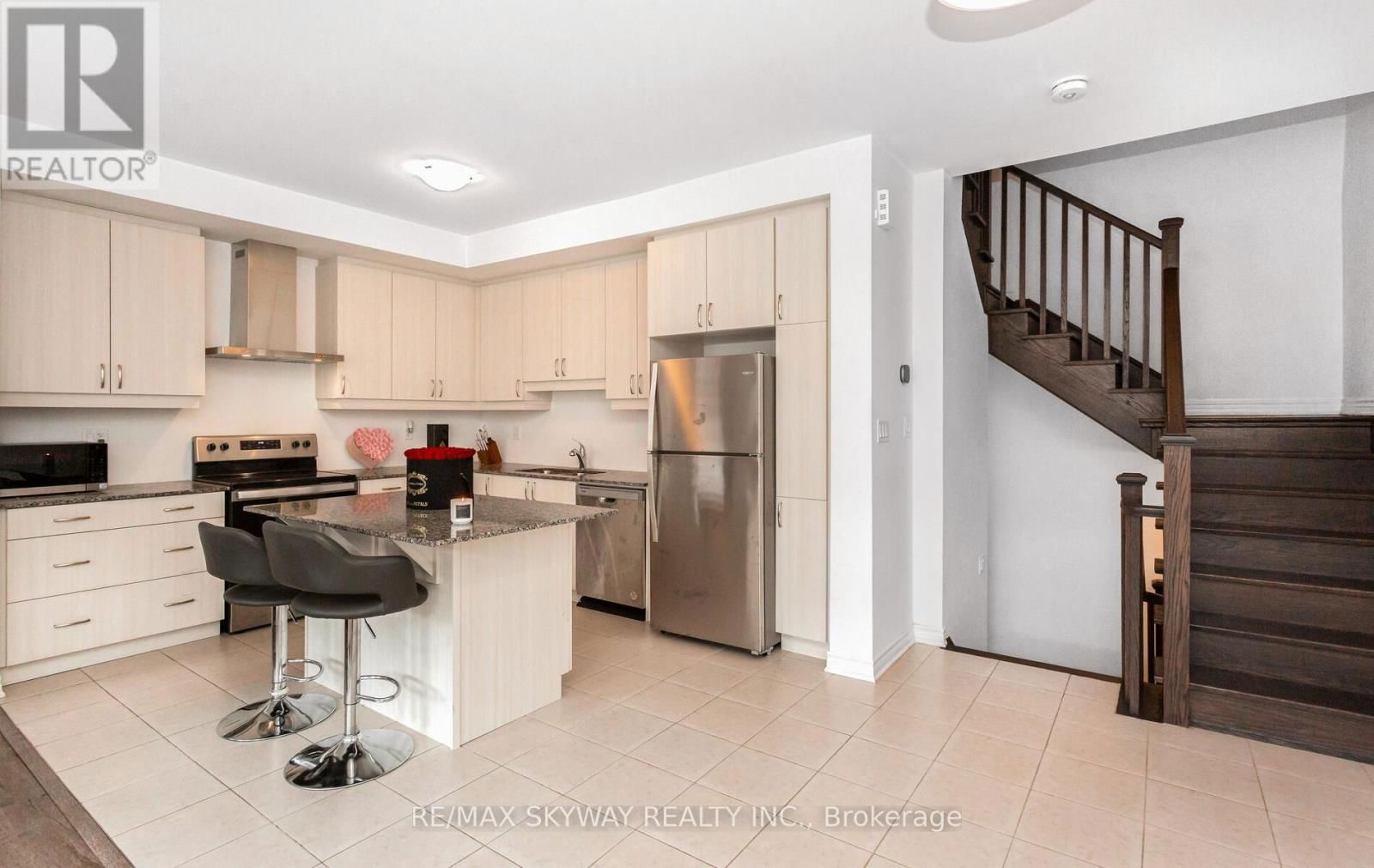 81 MELMAR STREET Image 17
