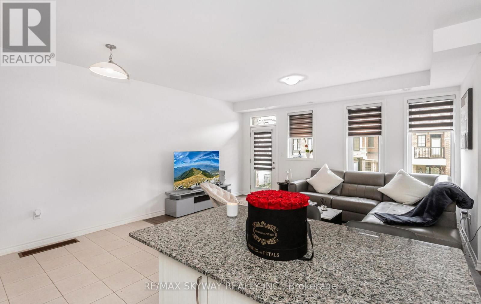 81 MELMAR STREET Image 20