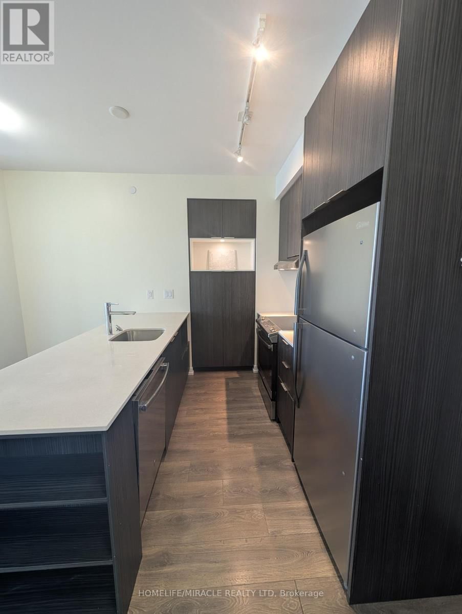 1611 - 2520 EGLINTON AVENUE WEST Image 3