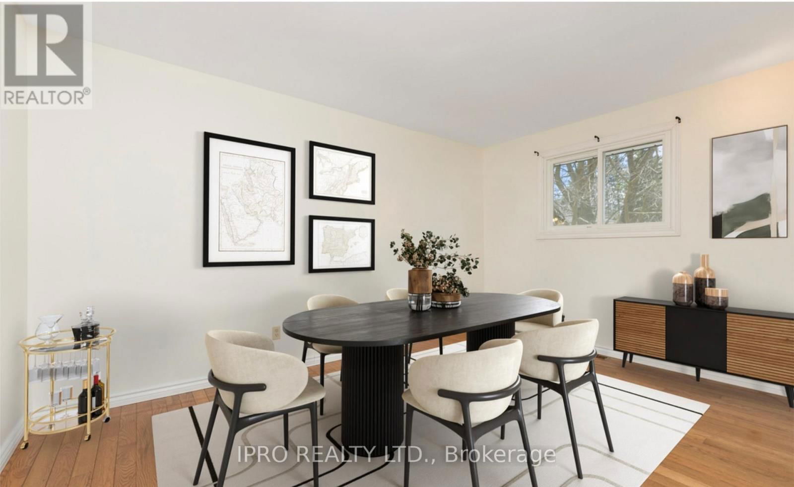 53 CHARLES STREET Image 13