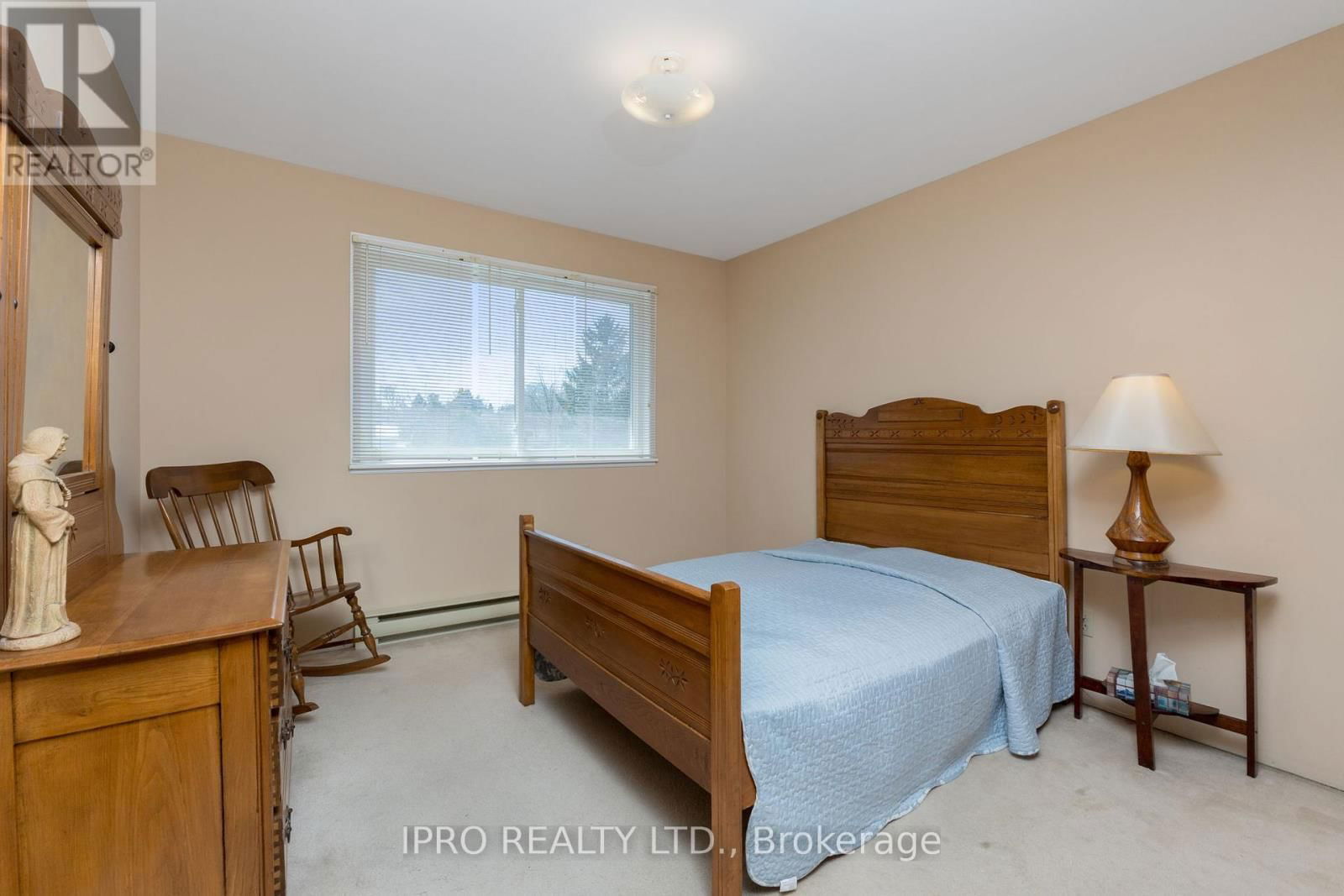 53 CHARLES STREET Image 18