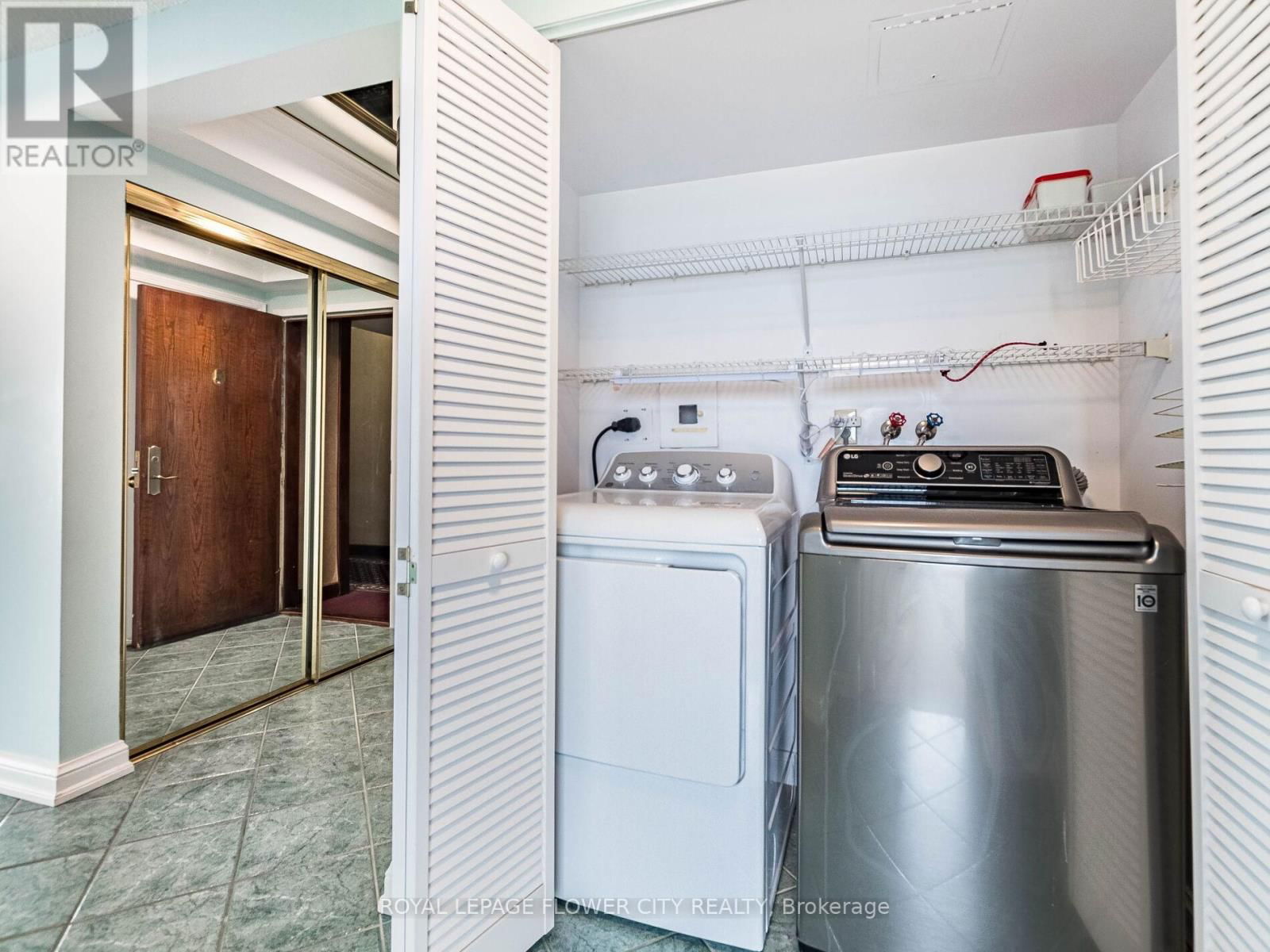 710 - 22 HANOVER ROAD Image 34
