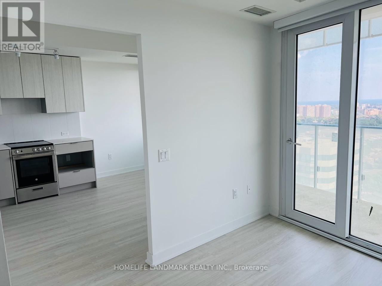 2208 - 3883 QUARTZ ROAD Image 5