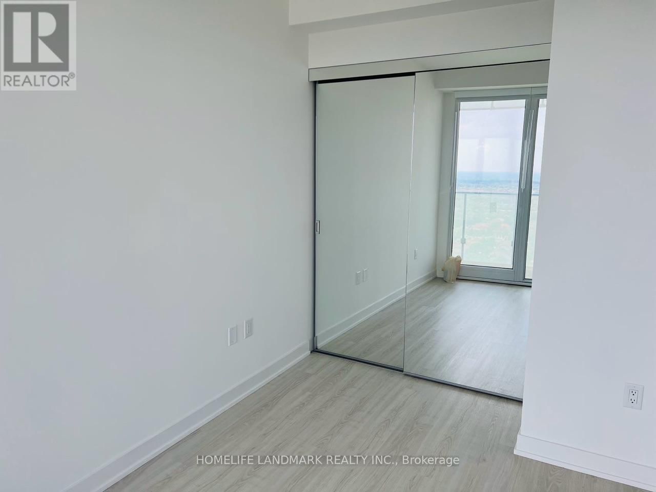 2208 - 3883 QUARTZ ROAD Image 6