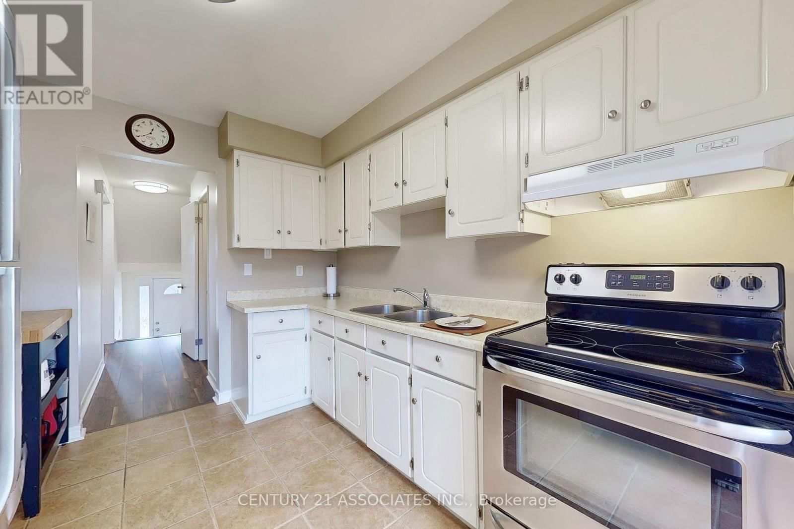 47 - 1616 HAIG BOULEVARD Image 17
