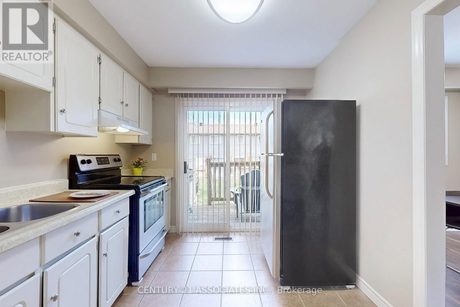 47 - 1616 HAIG BOULEVARD Image 18