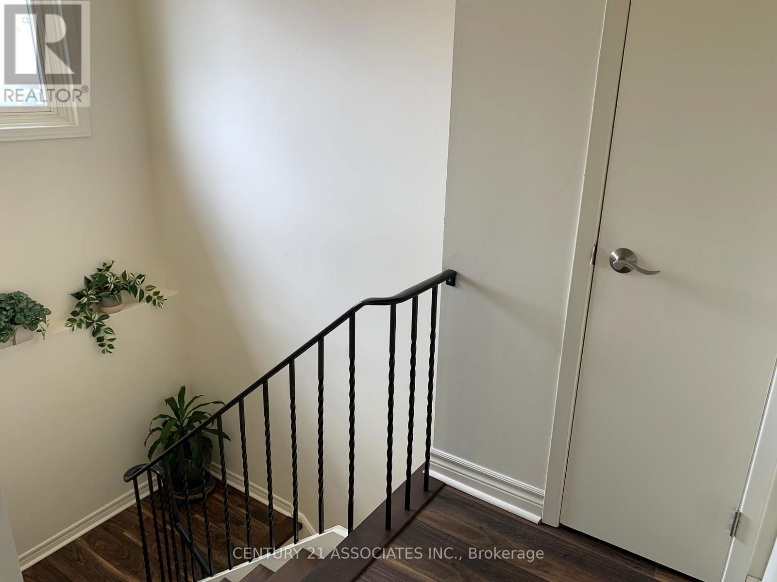 47 - 1616 HAIG BOULEVARD Image 24