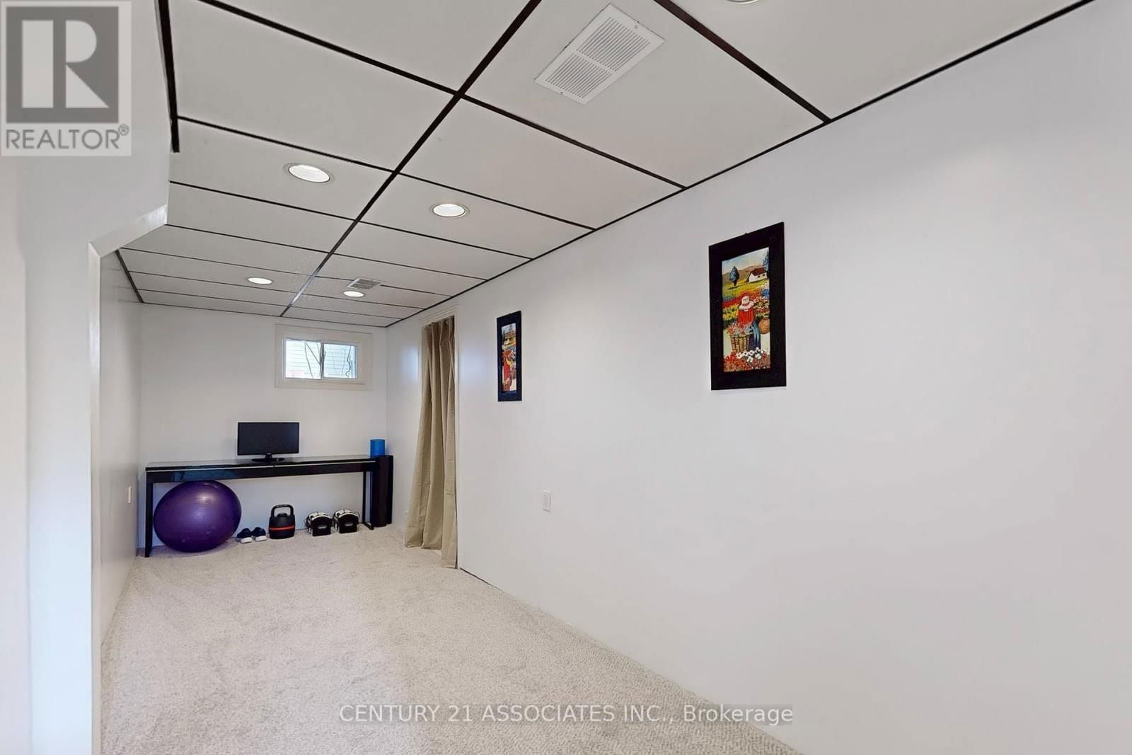 47 - 1616 HAIG BOULEVARD Image 38