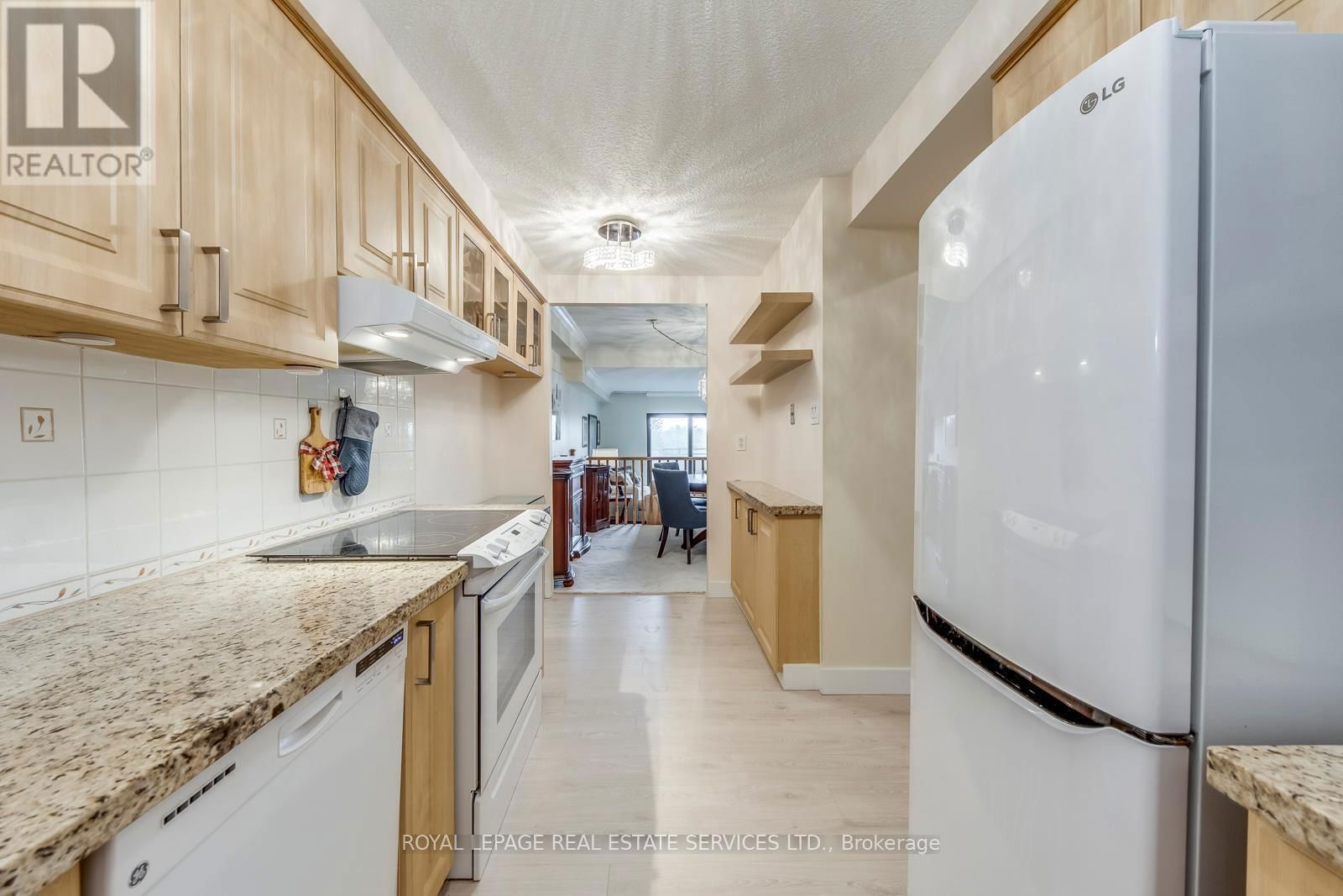 511 - 965 INVERHOUSE DRIVE Image 4