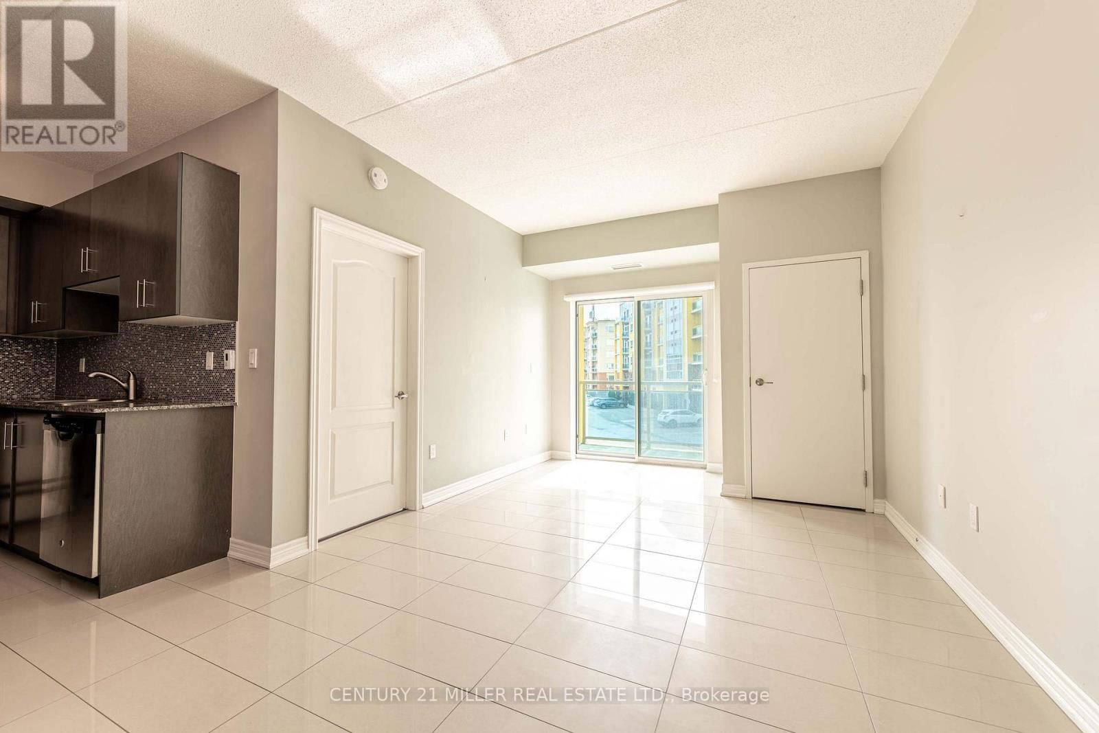 212 - 1421 COSTIGAN ROAD Image 5