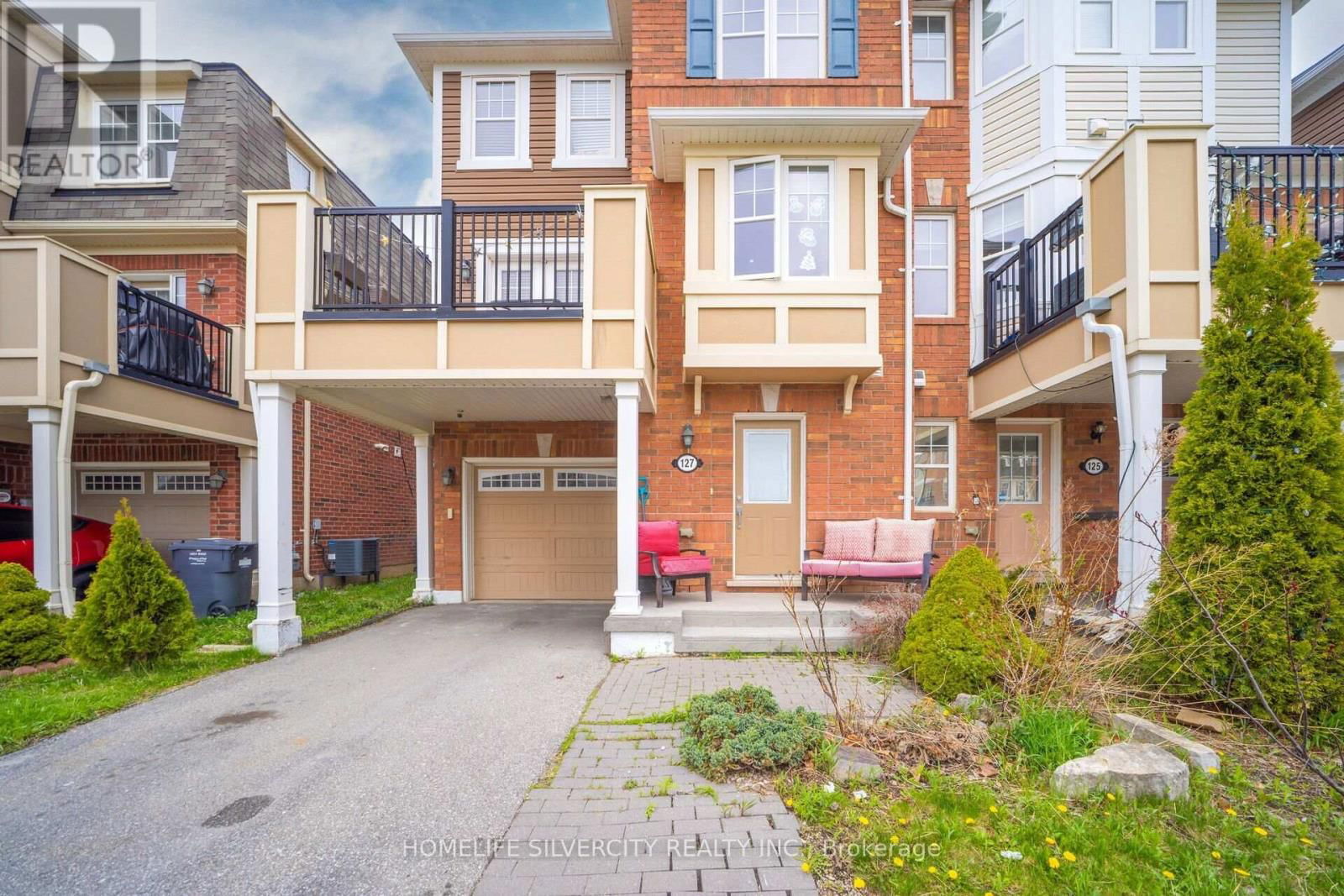 127 BLEASDALE AVENUE Image 1