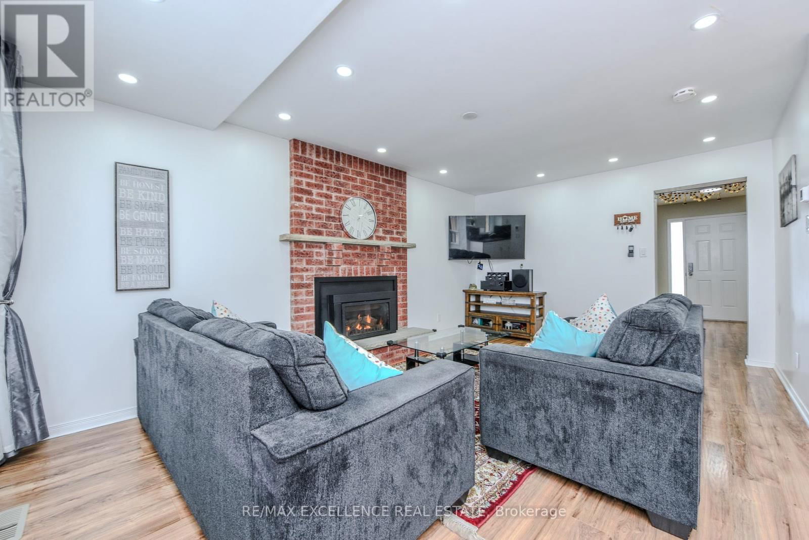 12 FIELDGATE DRIVE Image 13