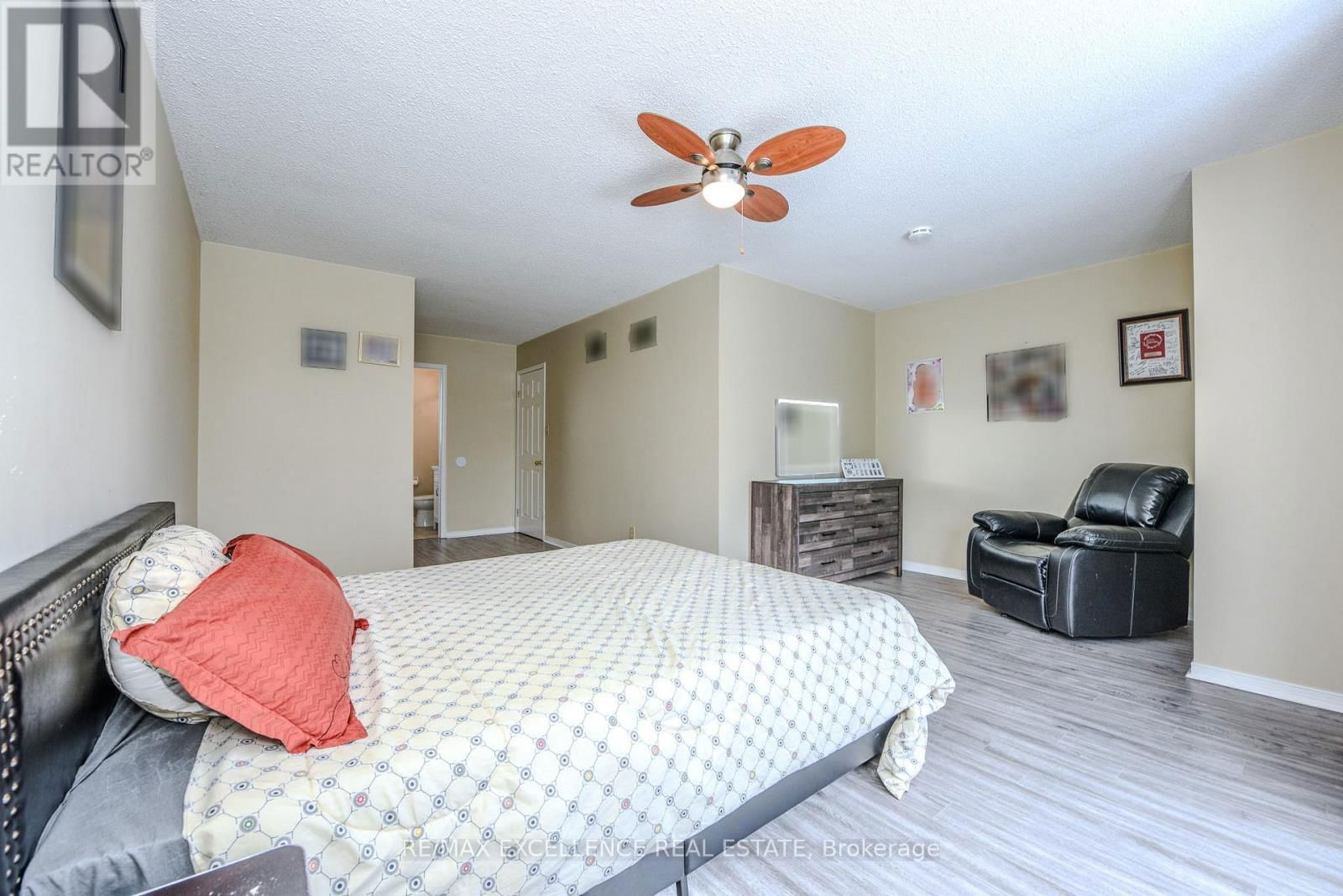 12 FIELDGATE DRIVE Image 23