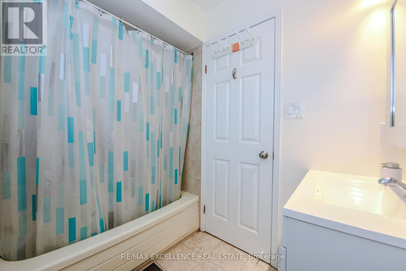 12 FIELDGATE DRIVE Image 26