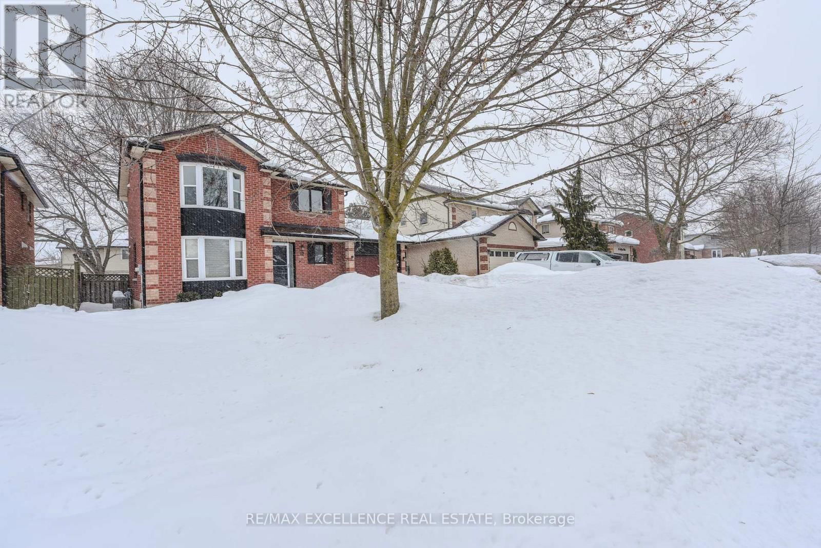 12 FIELDGATE DRIVE Image 4