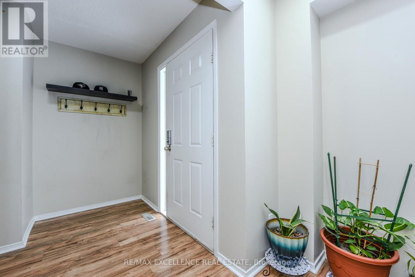 12 FIELDGATE DRIVE Image 5