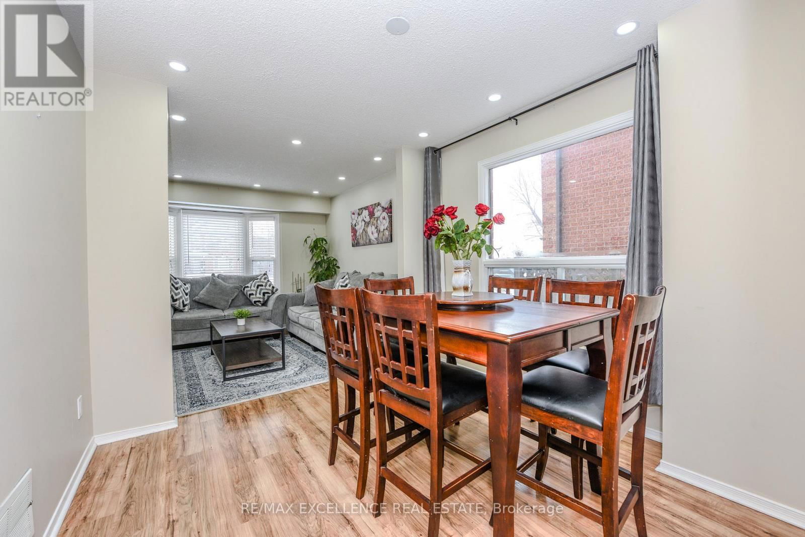 12 FIELDGATE DRIVE Image 9