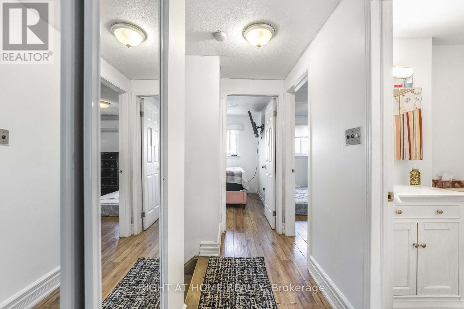 35 DARRAS COURT Image 15