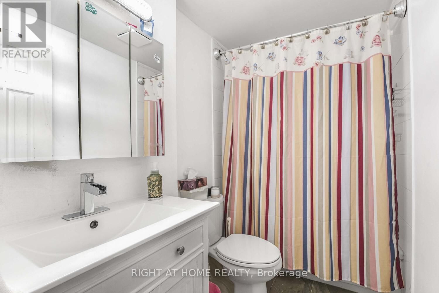 35 DARRAS COURT Image 17