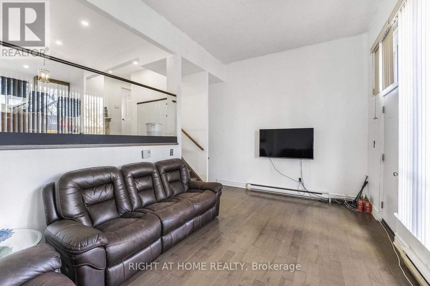 35 DARRAS COURT Image 7