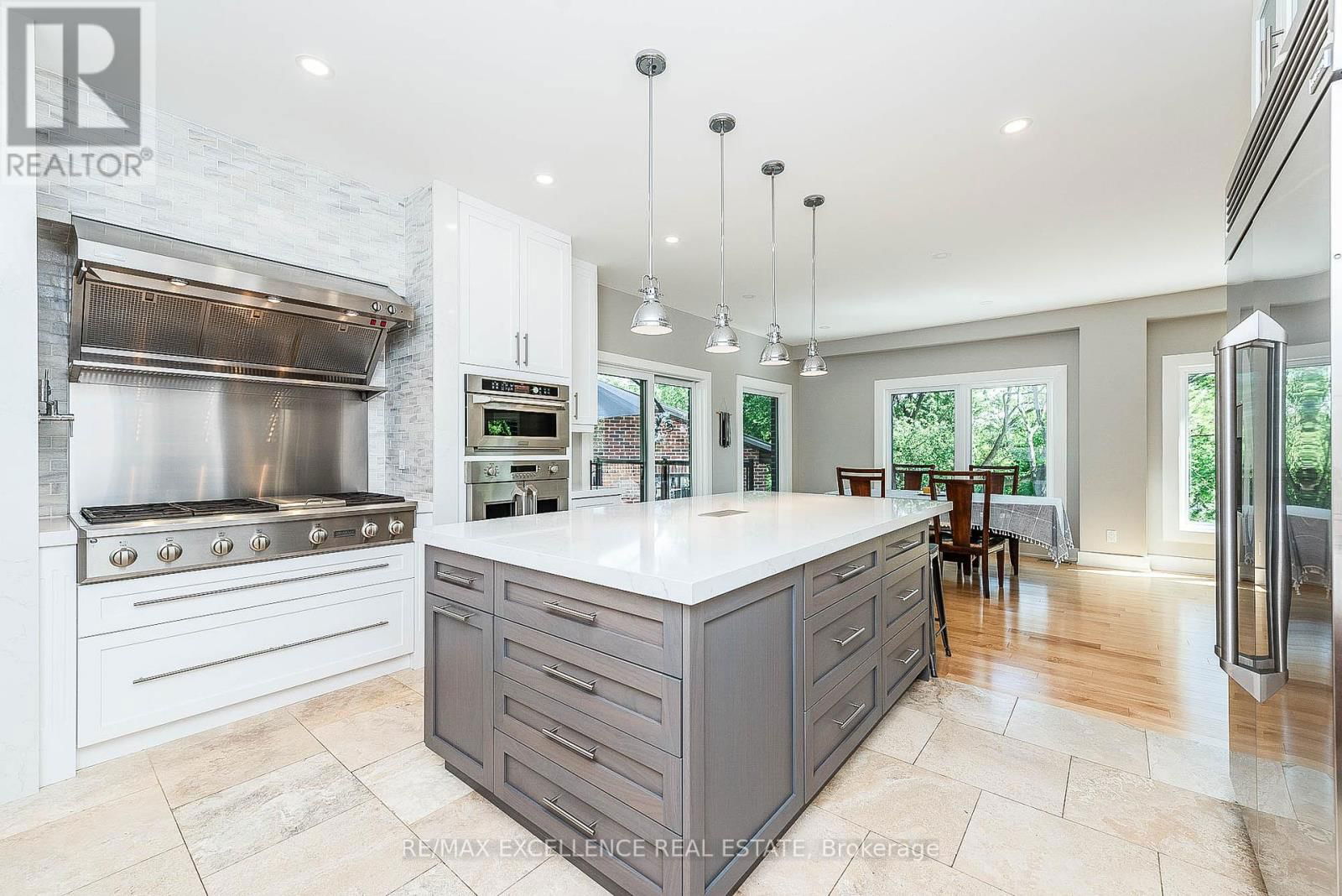 8949 MISSISSAUGA ROAD Image 18