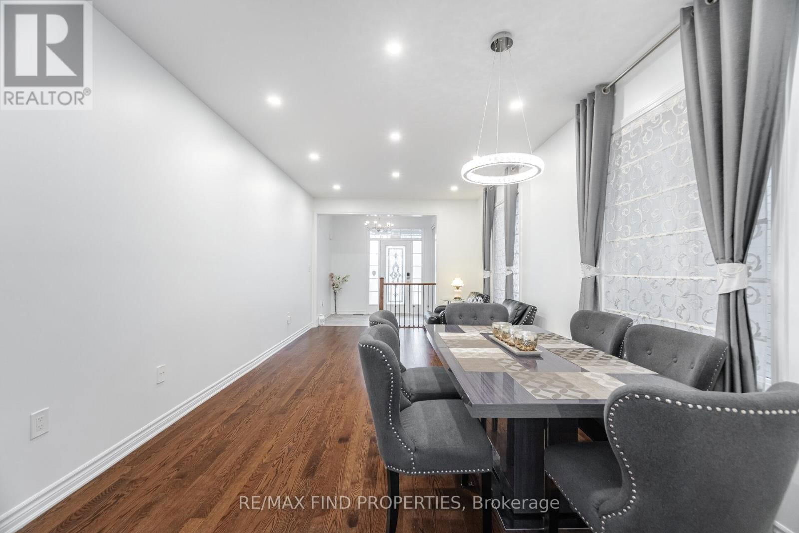 1554 CLITHEROW STREET Image 13