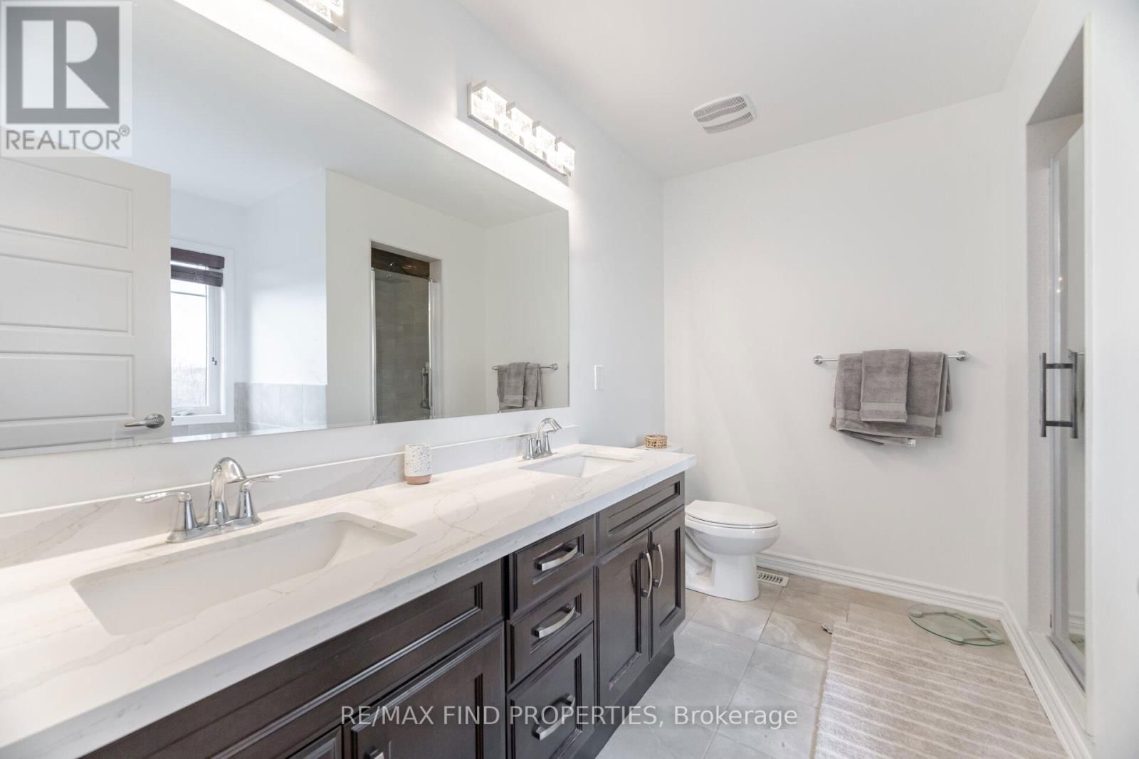 1554 CLITHEROW STREET Image 25