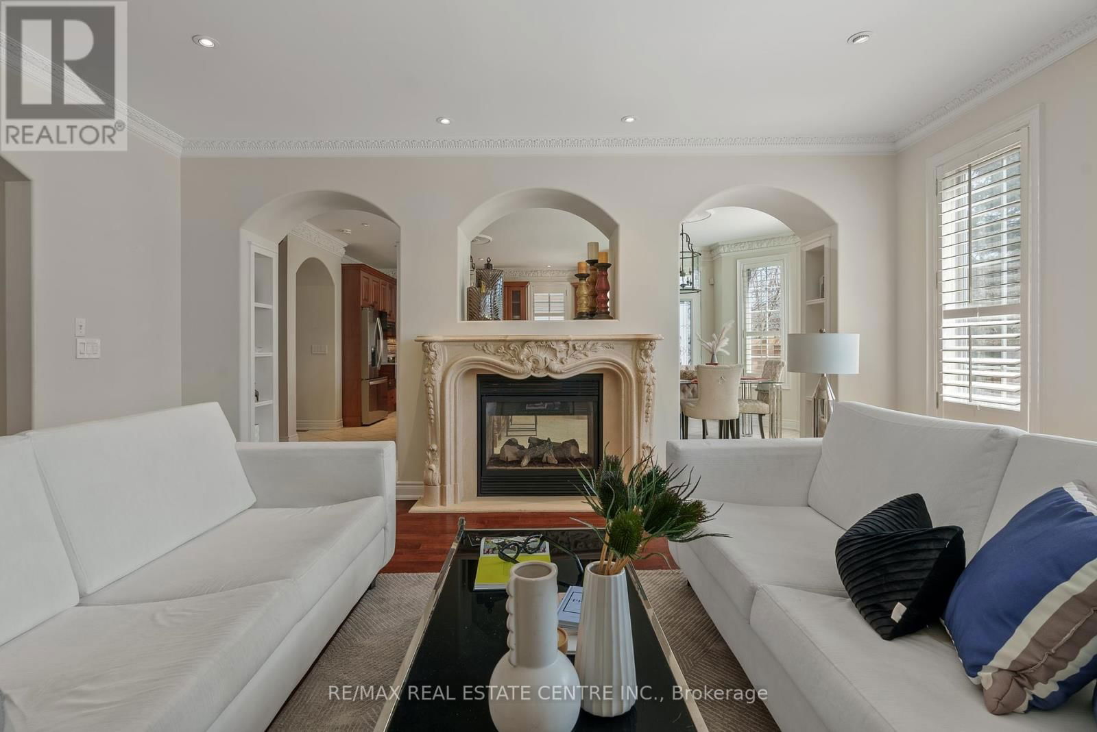 819 CANYON STREET Image 11