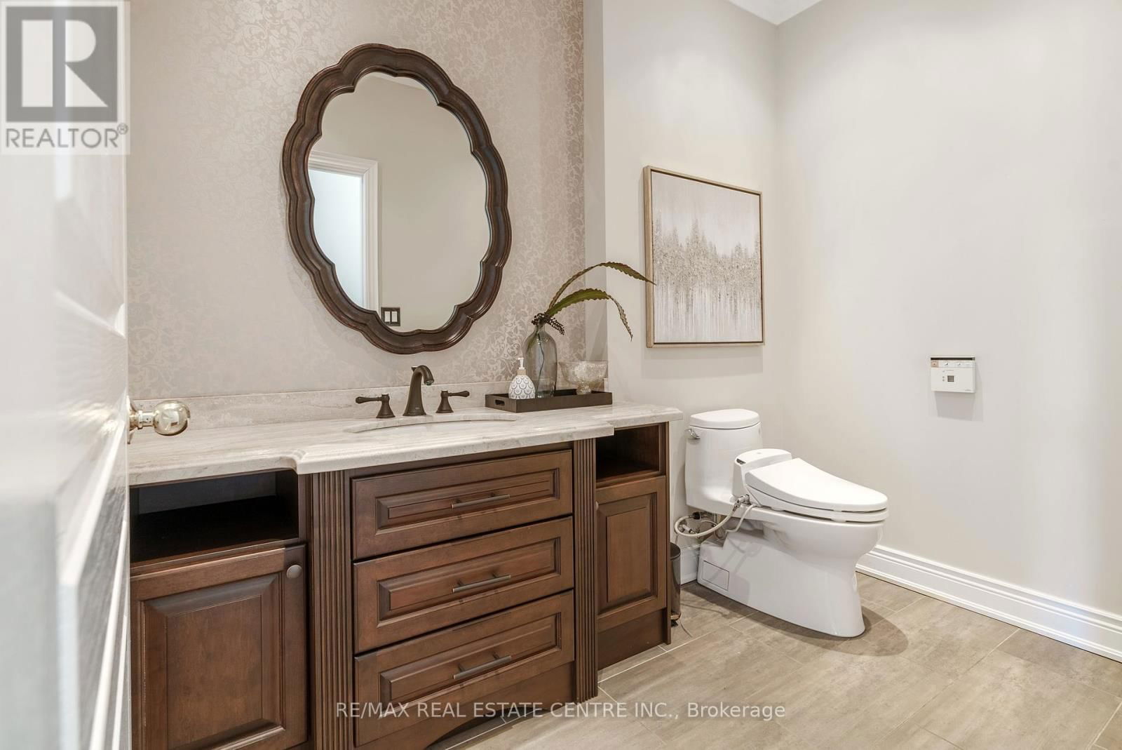 819 CANYON STREET Image 19