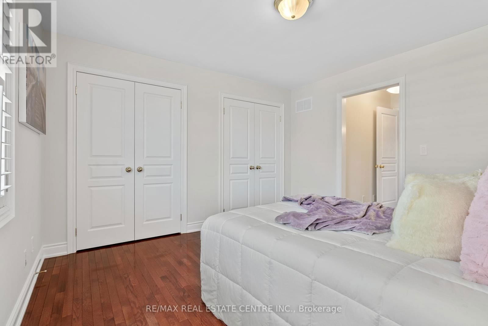 819 CANYON STREET Image 33