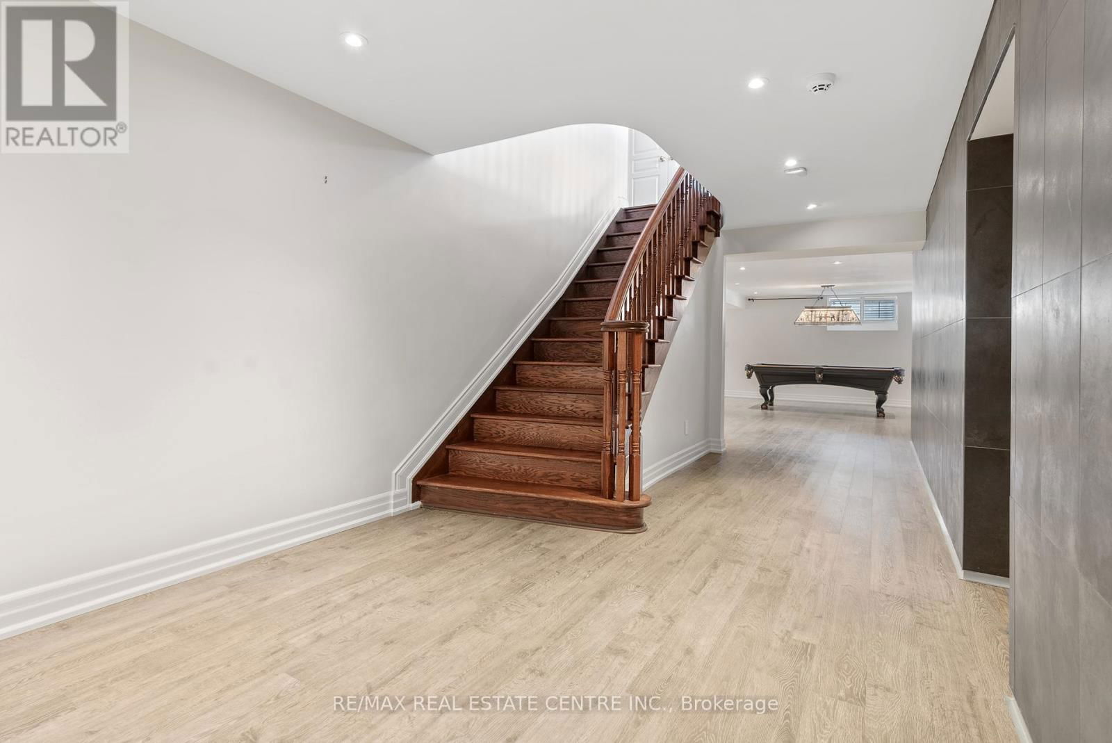 819 CANYON STREET Image 34